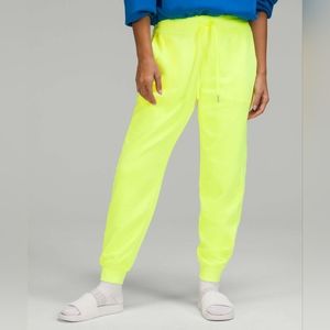 Lululemon Scuba Joggers High-Rise French Terry Neon Highlight Yellow Size 2 New